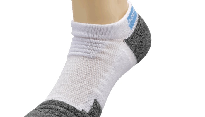 下半身の力が、 あなたのポテンシャルを引き出す。正しいバランスとアーチの力が潜在能力を引き出します。